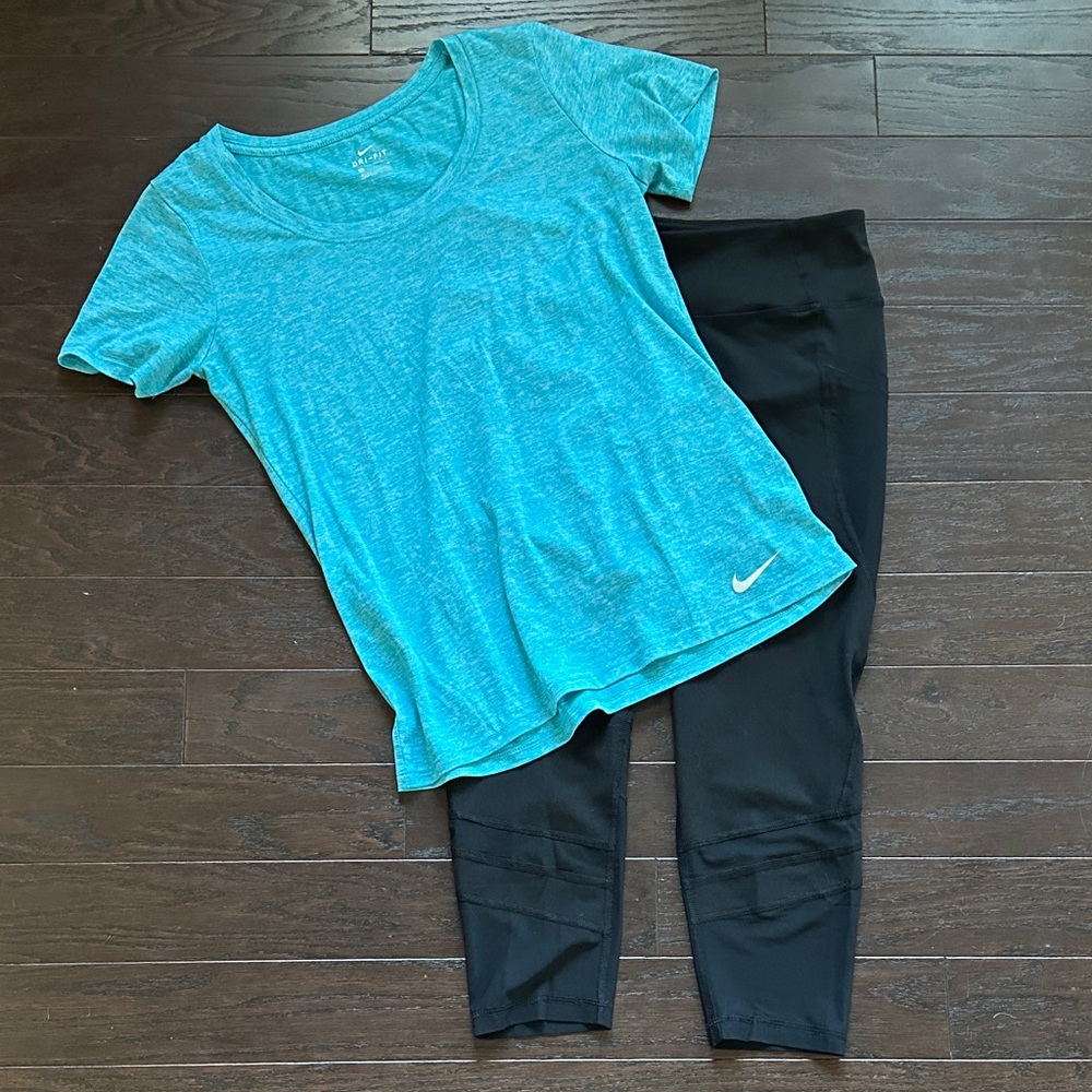 Nike Teal T-Shirt and Black Leggings Combo